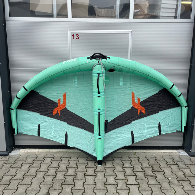 STRIKE V4 4.0 m² (Demo)