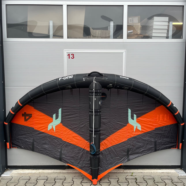 STRIKE V4 4.0 m² (Demo)